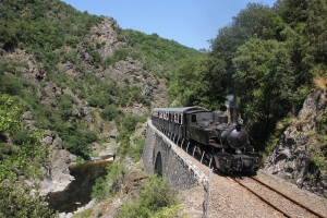 thumbnail TRAIN ARDECHE - 005 - copyright SNC Chemin de Fer du Vivarais